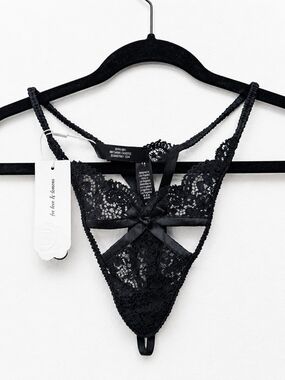 For Love & Lemons Black Lace Bow Open Front Thong Panty NWT Size M Sexy Lingerie